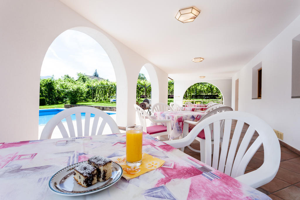 Pension Rebgut Bed & Breakfast Lana Ngoại thất bức ảnh