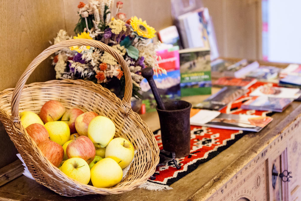Pension Rebgut Bed & Breakfast Lana Ngoại thất bức ảnh